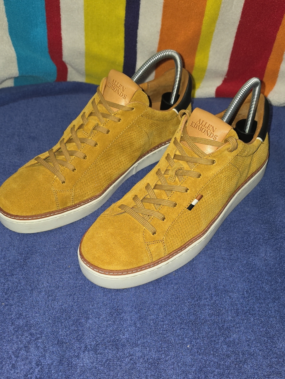 Allen Edmonds Alpha Perfed Sneaker Men's 9.5D Yellow Suede